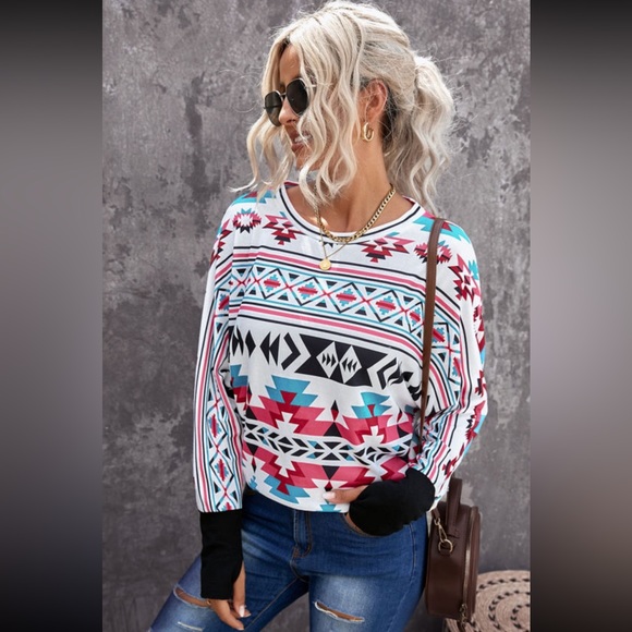 🌵Western Aztec Print Batwing Long Sleeve Top with Thumbhole Design - Picture 16 of 16